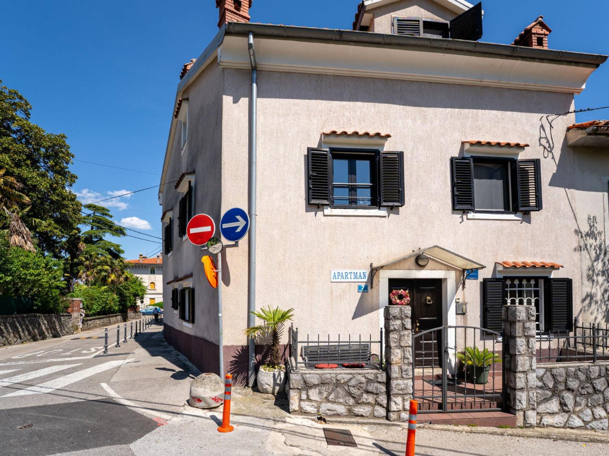 Lovrano-1 Appartamento *