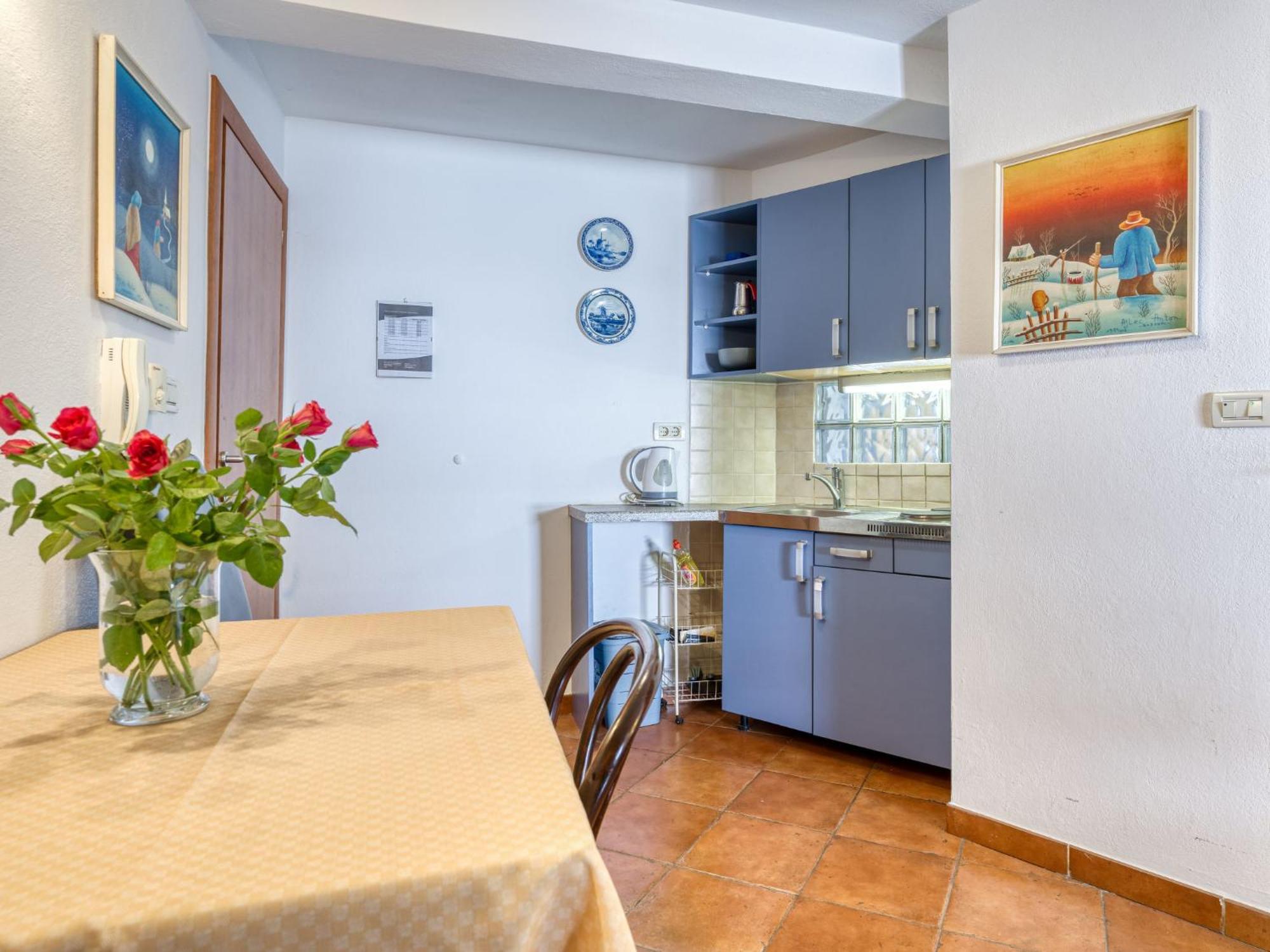 Lovrano-1 *